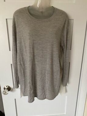 Babaton Lightweight Oversized Wool Heathered Grey Sweater Polyester Back Small